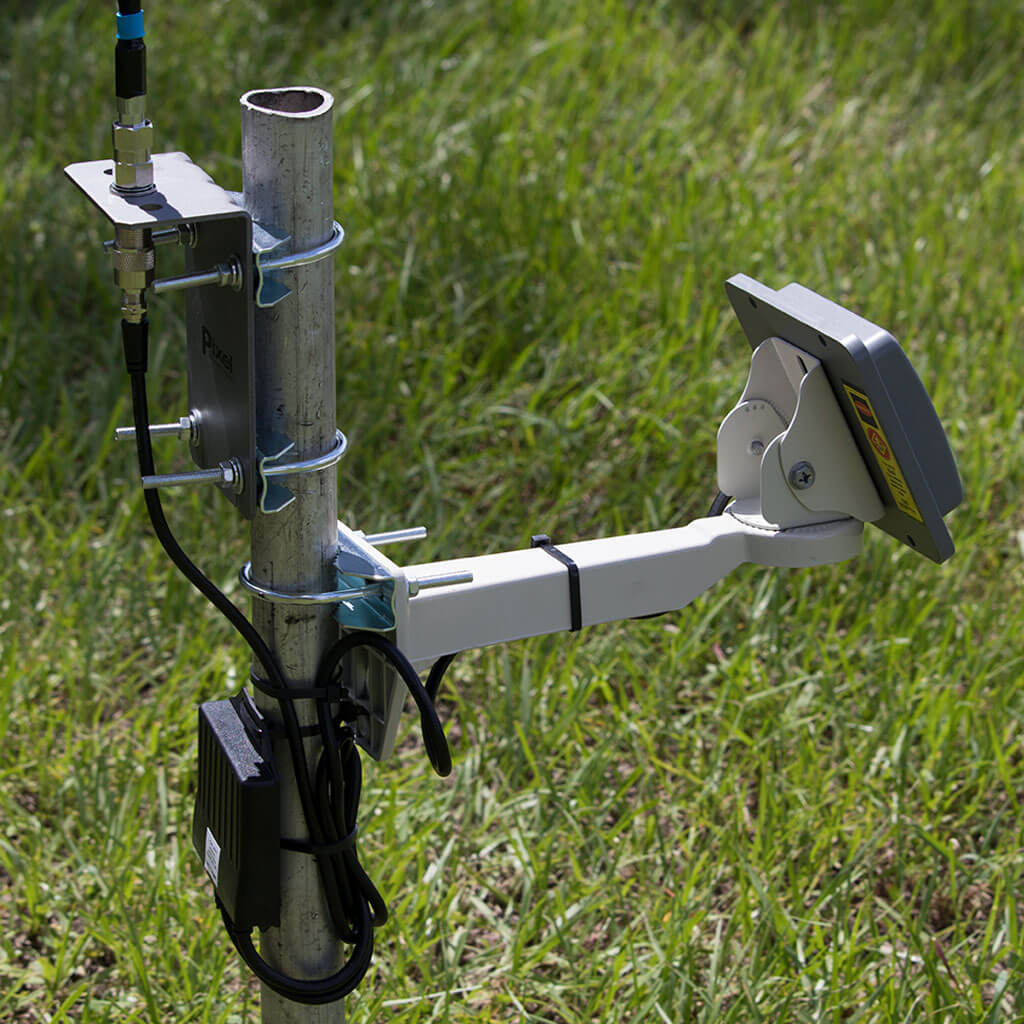 Back view of the AFXSM-6 Antenna Kit with pole mounting solution
